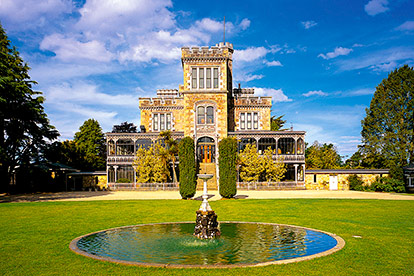 dunedin-larnach-castle